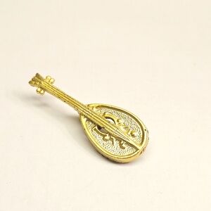Goldtone Mandolin Brooch